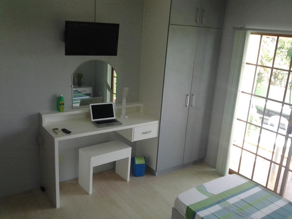 Sir Nico Guesthouse And Resort Plaridel  Room photo