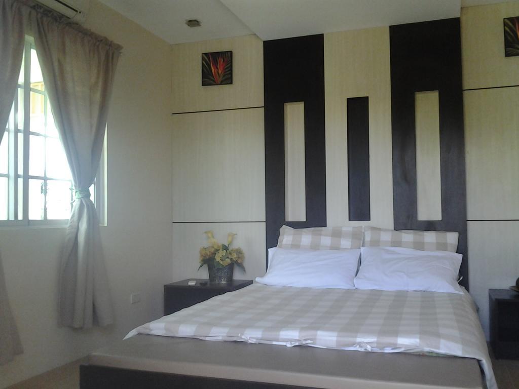 Sir Nico Guesthouse And Resort Plaridel  Room photo