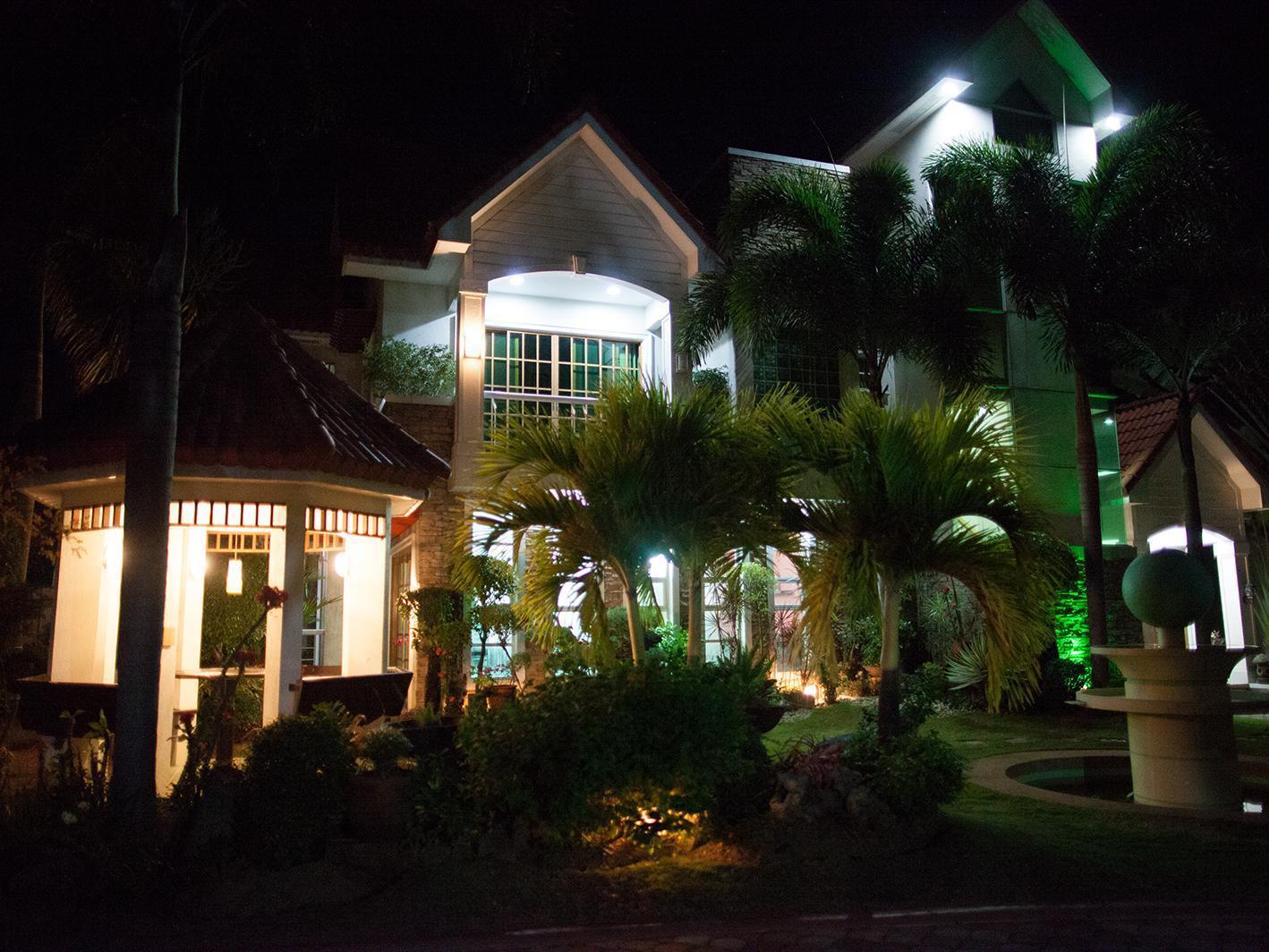 Sir Nico Guesthouse And Resort Plaridel  Exterior photo